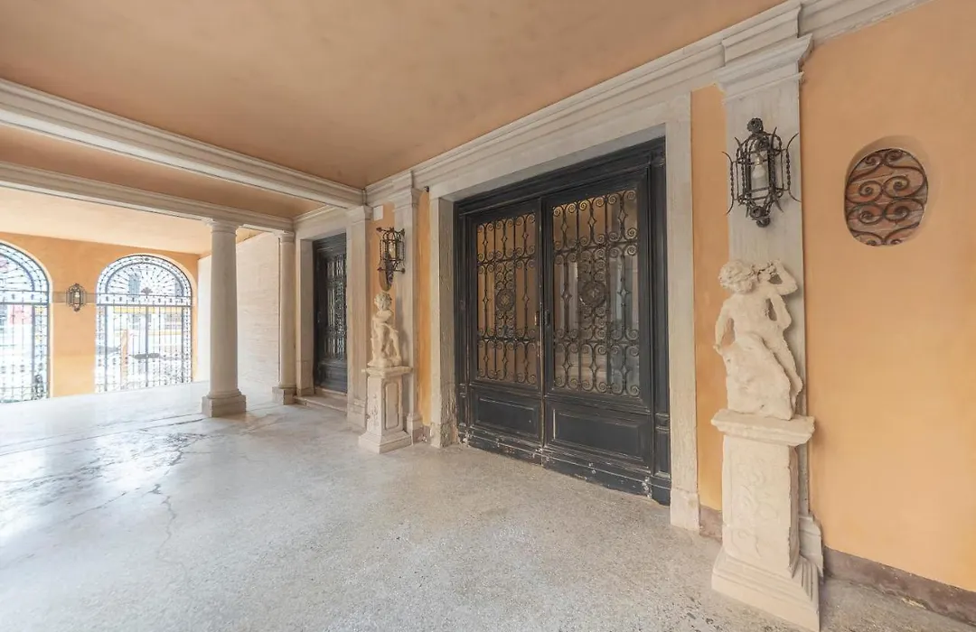 Canal Grande Suite-1